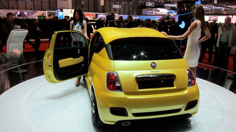 Illustration for article titled Zagato Fiat 500 Coupé is model bait